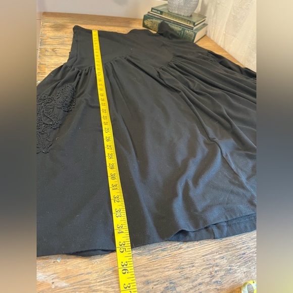 ❣️🖤 CRAZY LINE – Black Embroidered Skirt Size 14 - Picture 9 of 9